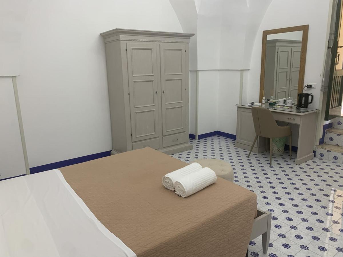 Villa Cesarea Dimora Di Charme Санта Чезареа Терме Екстериор снимка